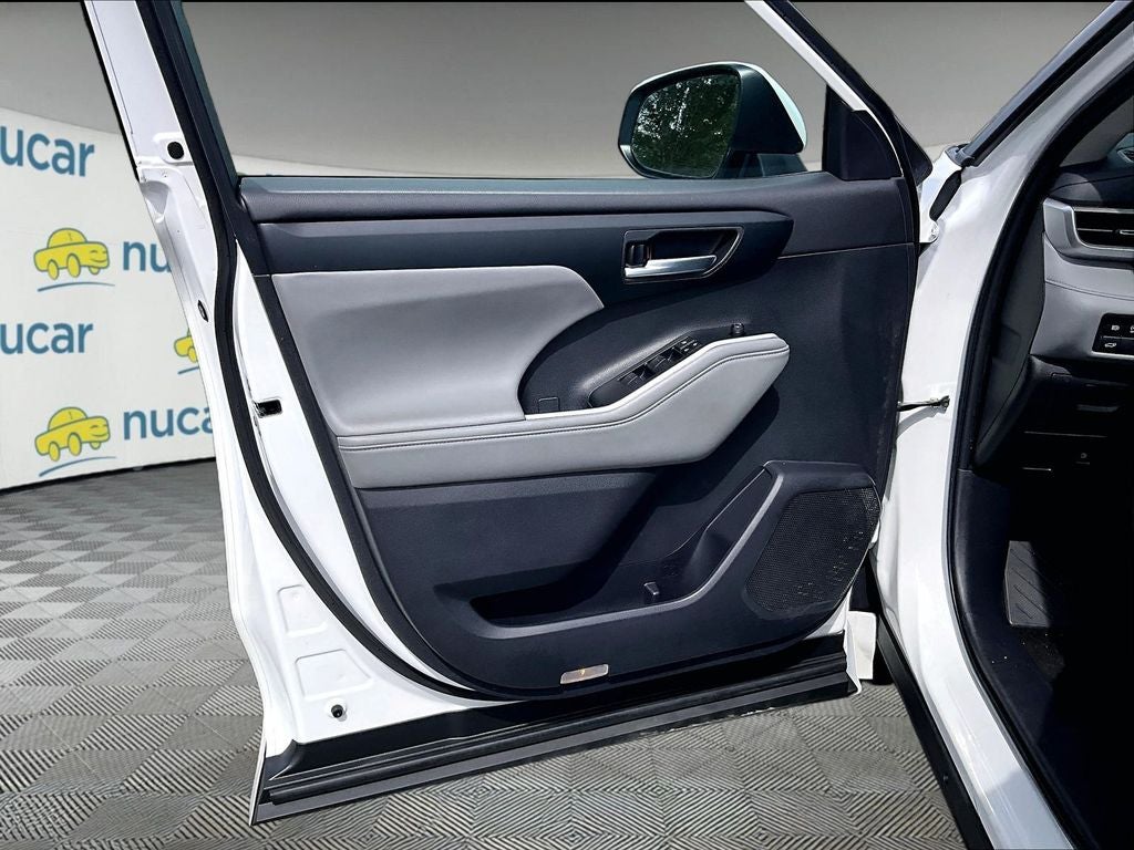 2026 Toyota Highlander XLE