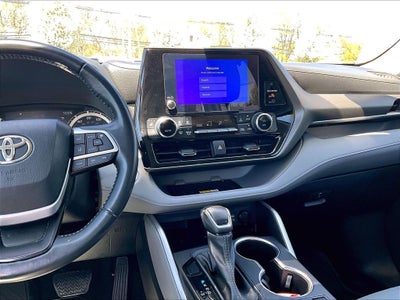 2023 Toyota Highlander XLE