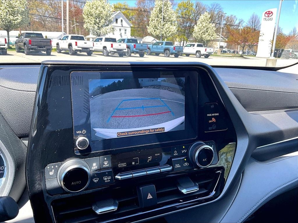 2023 Toyota Highlander XLE