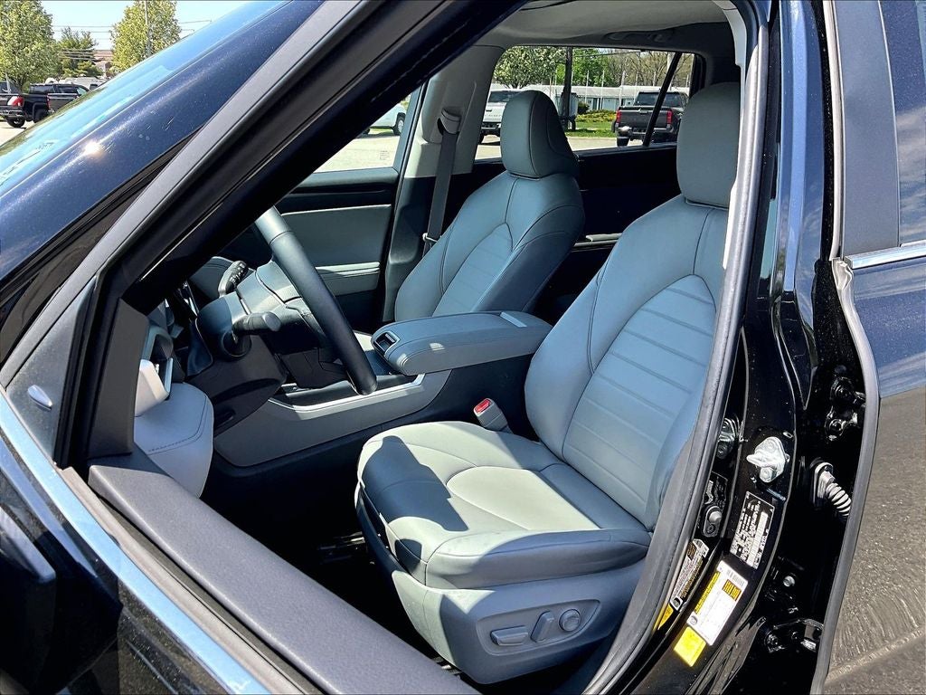 2023 Toyota Highlander XLE AWD (Natl)
