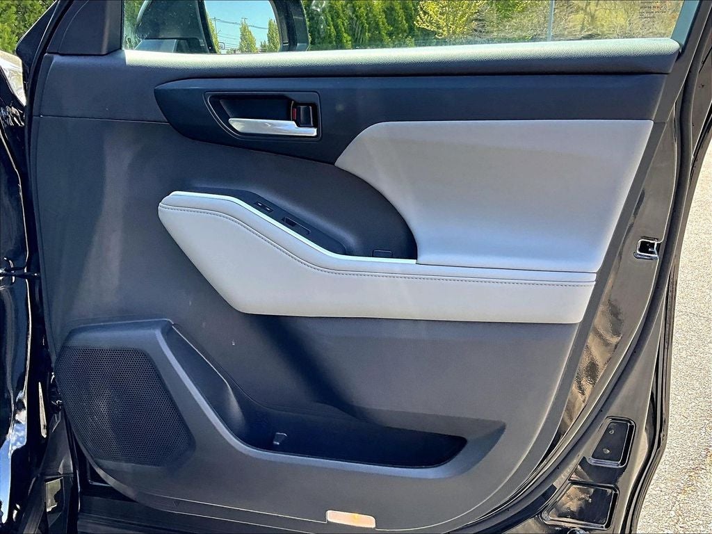 2023 Toyota Highlander XLE AWD (Natl)