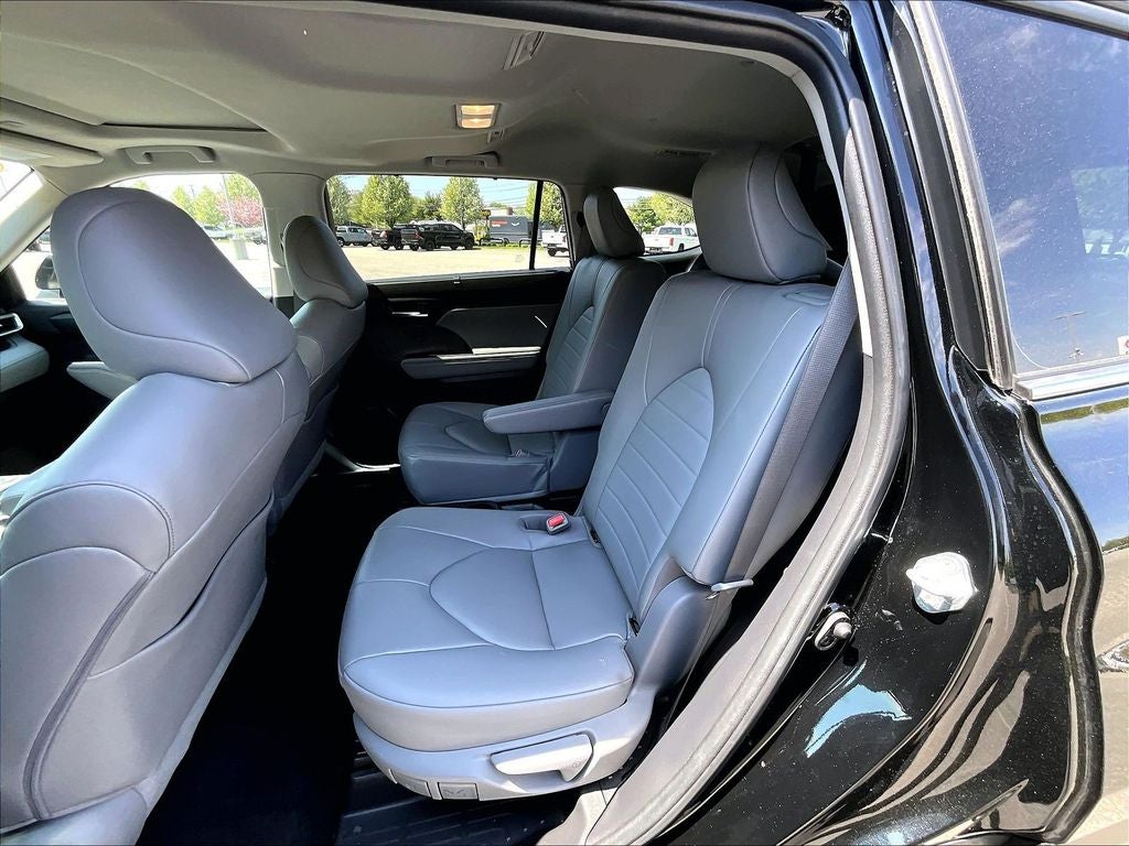2023 Toyota Highlander XLE AWD (Natl)
