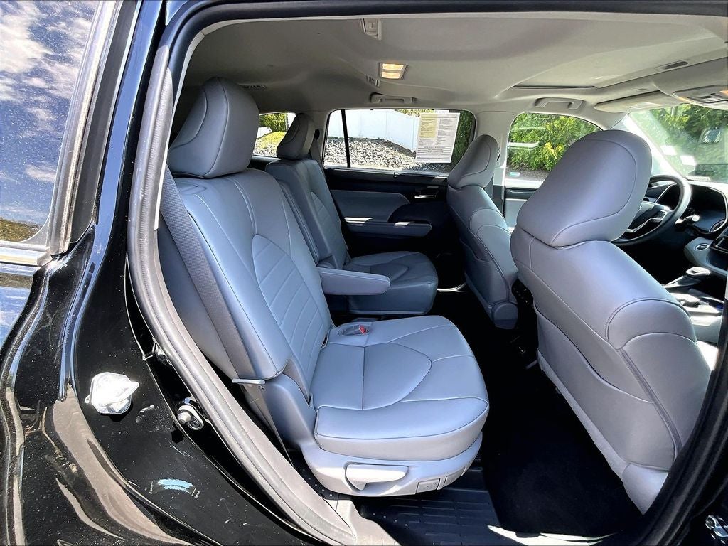 2023 Toyota Highlander XLE AWD (Natl)
