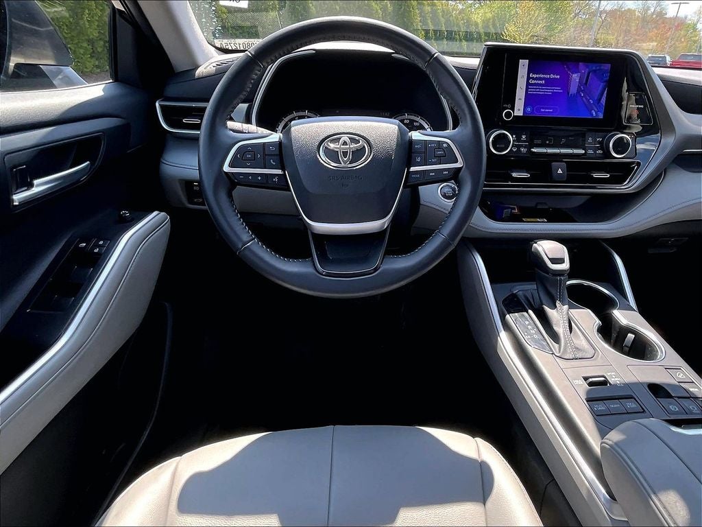 2023 Toyota Highlander XLE AWD (Natl)