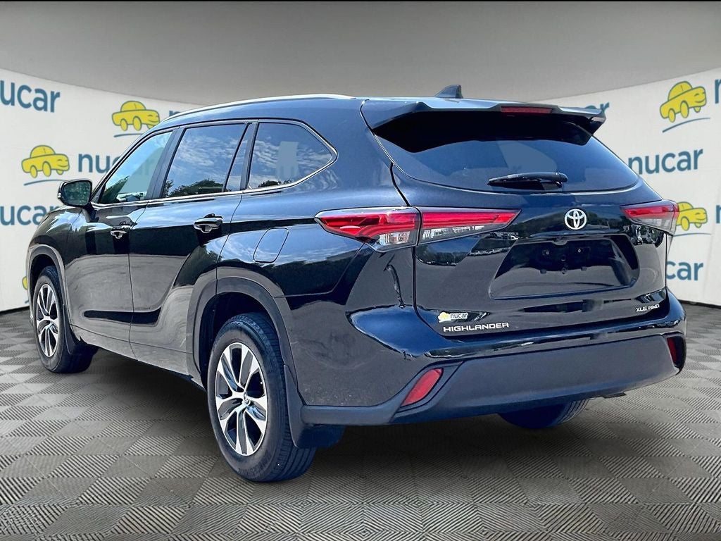 2023 Toyota Highlander XLE AWD (Natl)