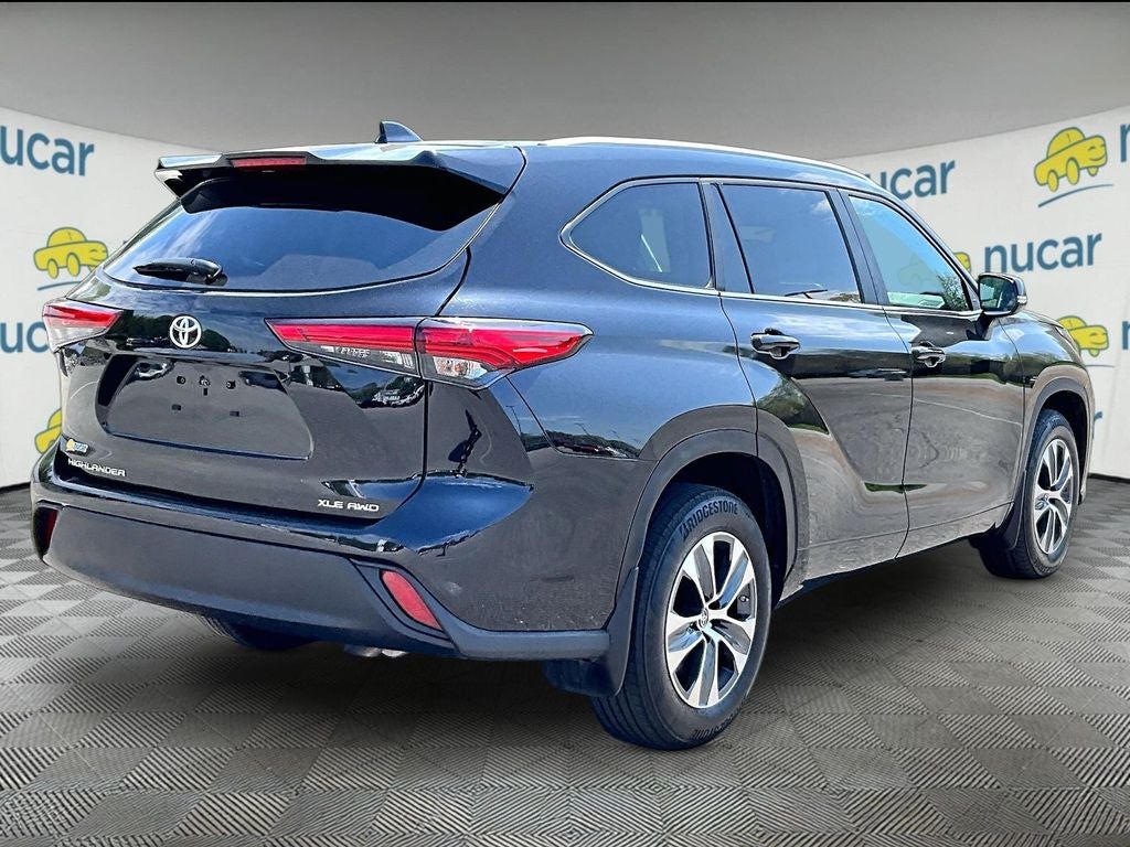 2023 Toyota Highlander XLE AWD (Natl)