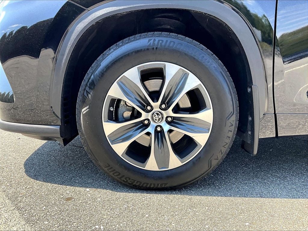 2023 Toyota Highlander XLE AWD (Natl)