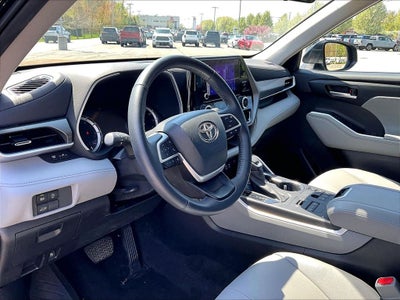 2023 Toyota Highlander XLE AWD (Natl)