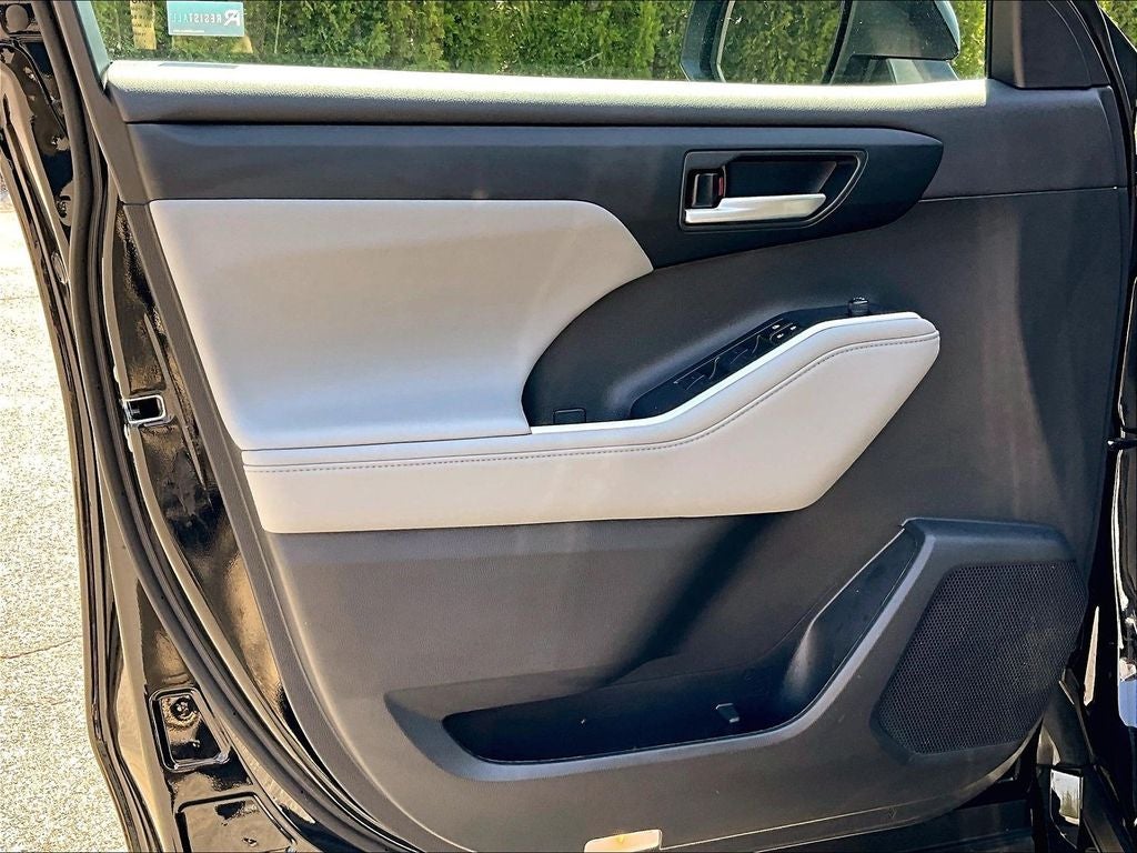 2023 Toyota Highlander XLE AWD (Natl)