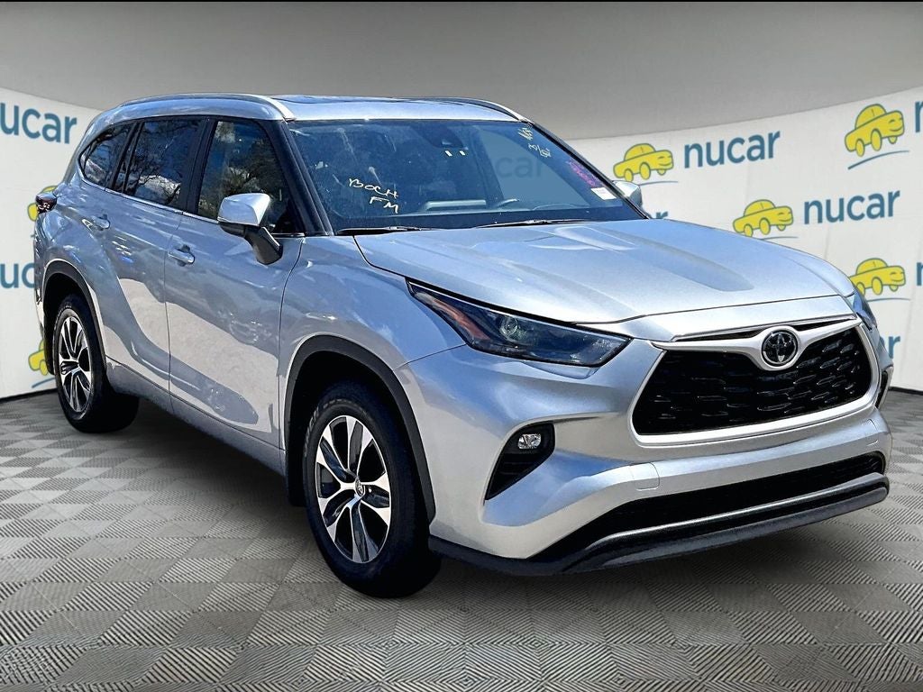 2025 Toyota Highlander XLE