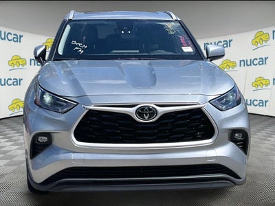 2025 Toyota Highlander XLE