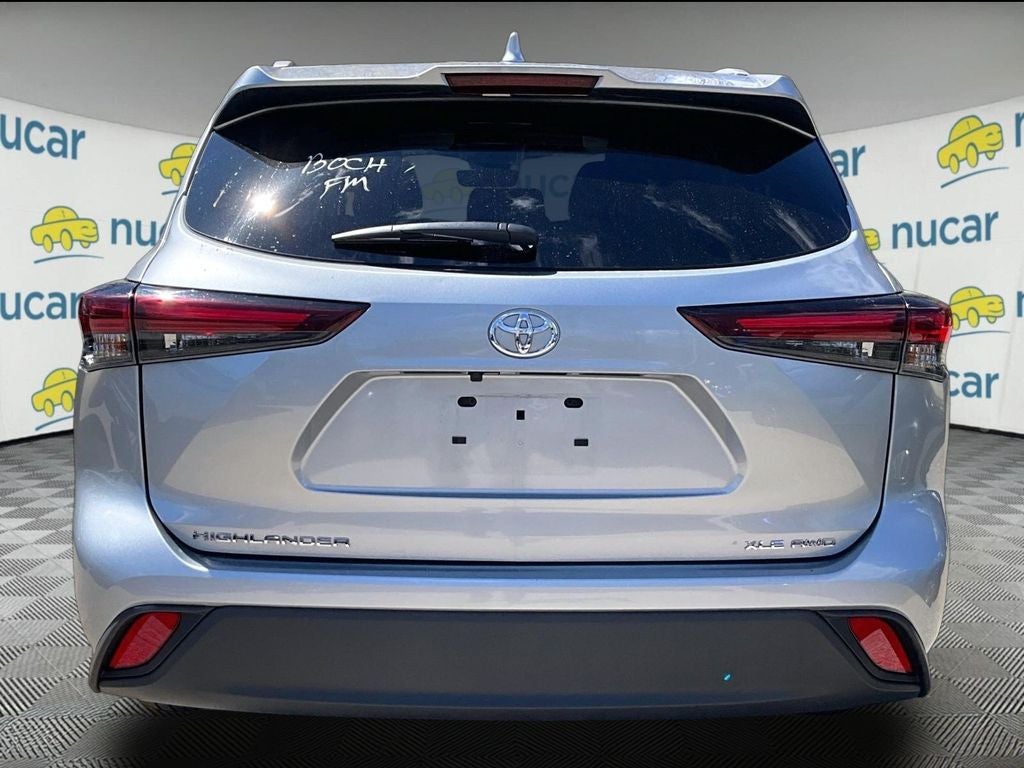 2025 Toyota Highlander XLE