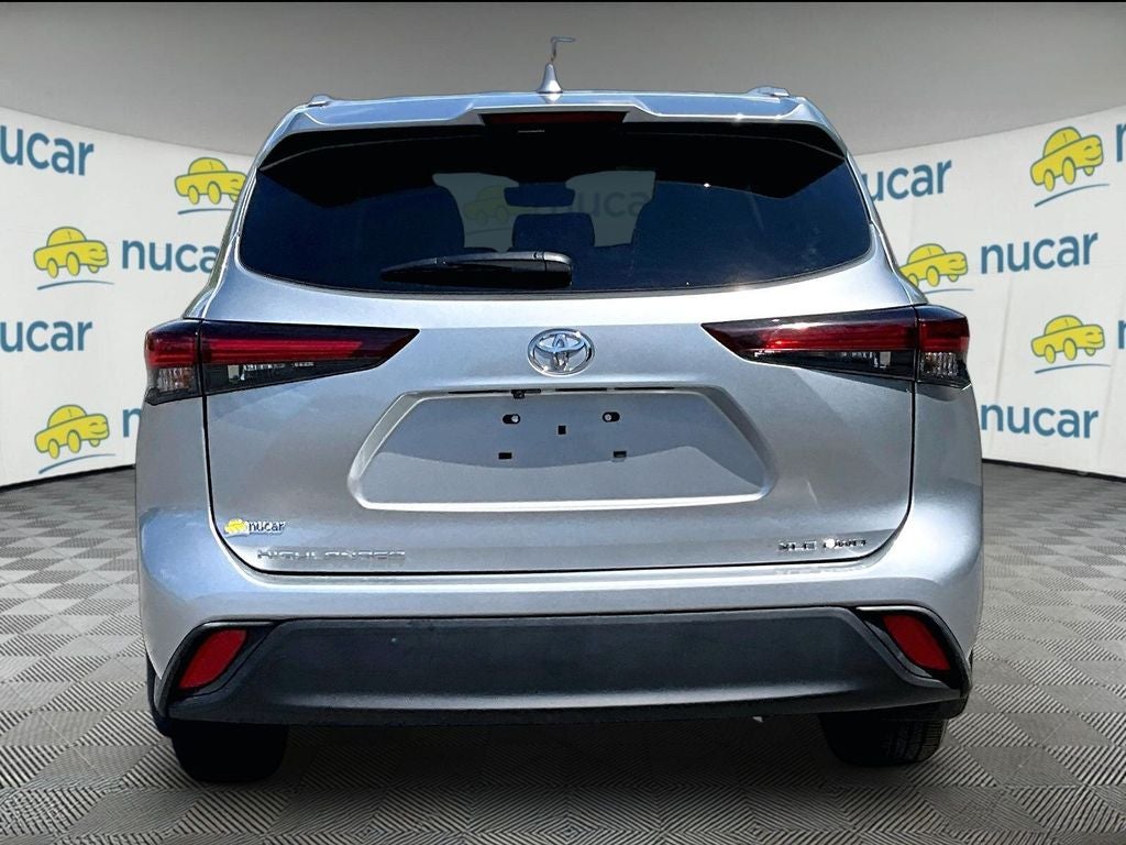 2025 Toyota Highlander XLE