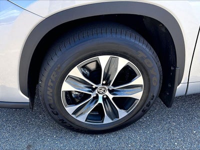 2025 Toyota Highlander XLE