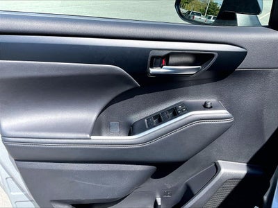 2025 Toyota Highlander XLE