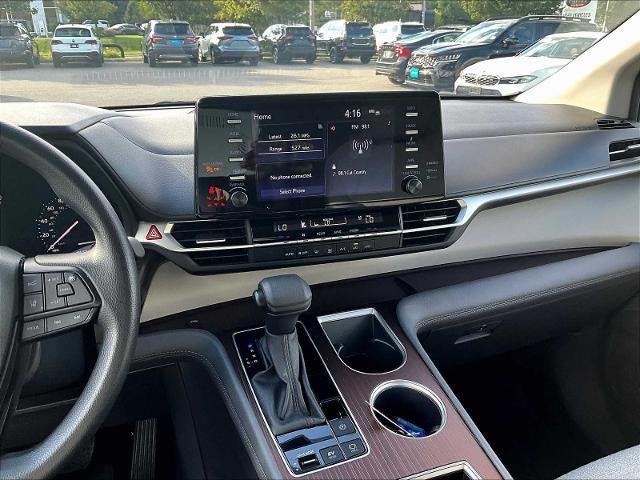 2024 Toyota Sienna LE FWD 8-Passenger (Natl)