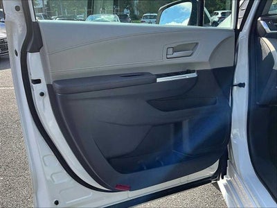 2024 Toyota Sienna LE FWD 8-Passenger (Natl)