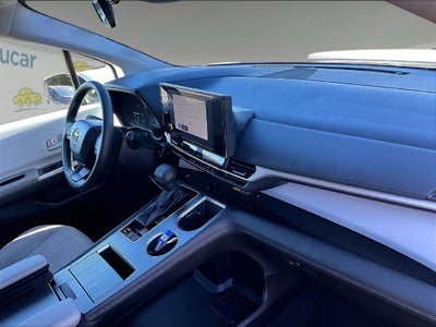 2025 Toyota Sienna LE 8 Passenger