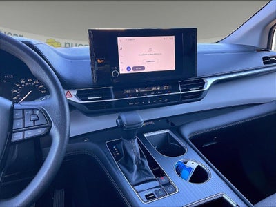 2025 Toyota Sienna LE 8 Passenger