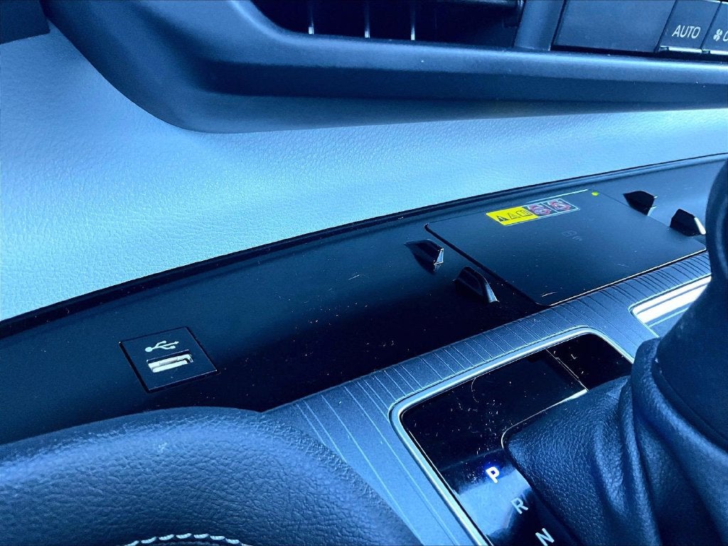 2025 Toyota Sienna LE 8 Passenger