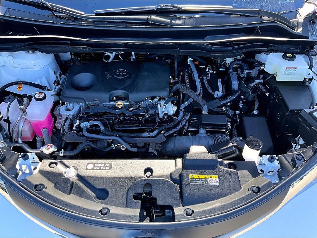 2025 Toyota Sienna LE 8 Passenger