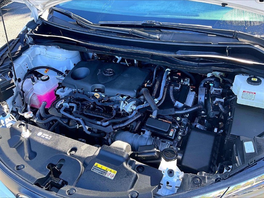 2025 Toyota Sienna LE 8 Passenger