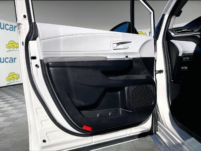 2025 Toyota Sienna LE 8 Passenger