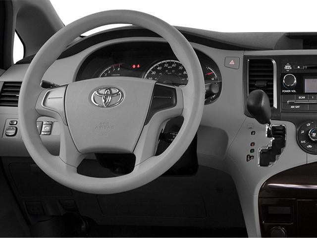 2014 Toyota Sienna 5dr 8-Pass Van V6 SE FWD (Natl)