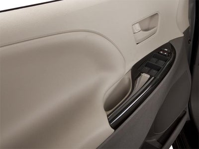 2011 Toyota Sienna 5dr 7-Pass Van V6 FWD (Natl)