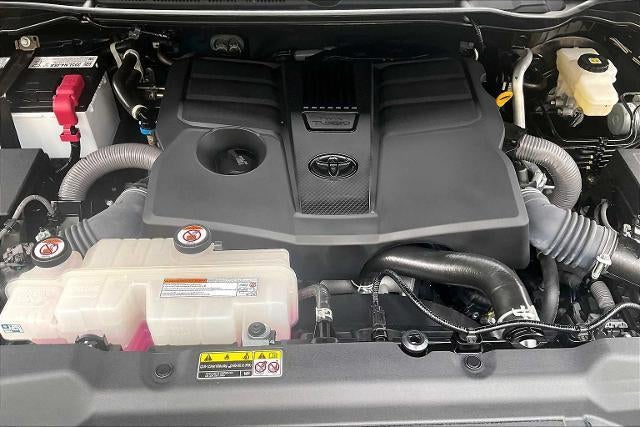 2023 Toyota Tundra 4WD 4WD Limited CrewMax 5.5' Bed (Natl)