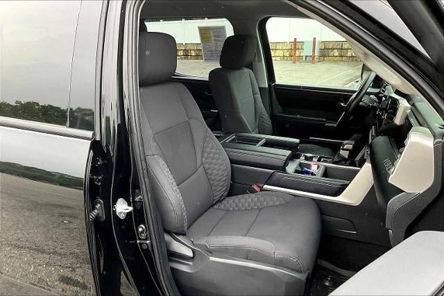 2022 Toyota Tundra 4WD 4WD SR5 CrewMax 5.5' Bed (SE)