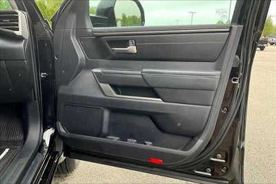 2022 Toyota Tundra 4WD 4WD SR5 CrewMax 5.5' Bed (SE)