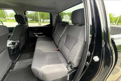 2022 Toyota Tundra 4WD 4WD SR5 CrewMax 5.5' Bed (SE)