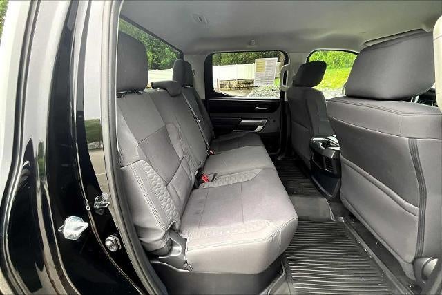 2022 Toyota Tundra 4WD 4WD SR5 CrewMax 5.5' Bed (SE)