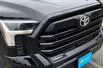2022 Toyota Tundra 4WD 4WD SR5 CrewMax 5.5' Bed (SE)