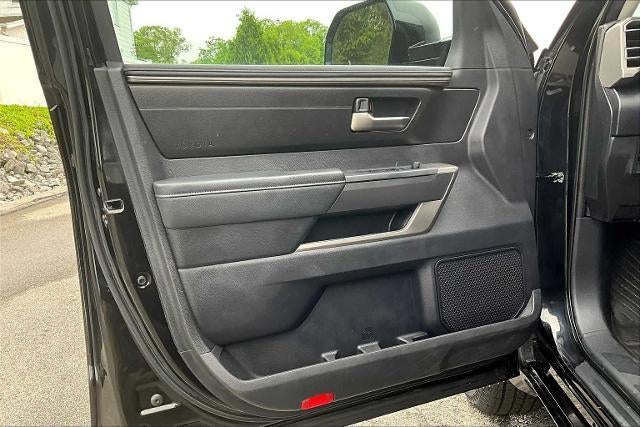 2022 Toyota Tundra 4WD 4WD SR5 CrewMax 5.5' Bed (SE)