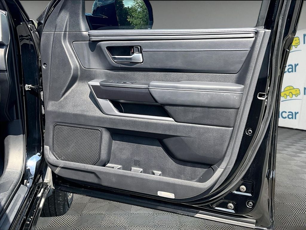 2023 Toyota Tundra Hybrid Platinum