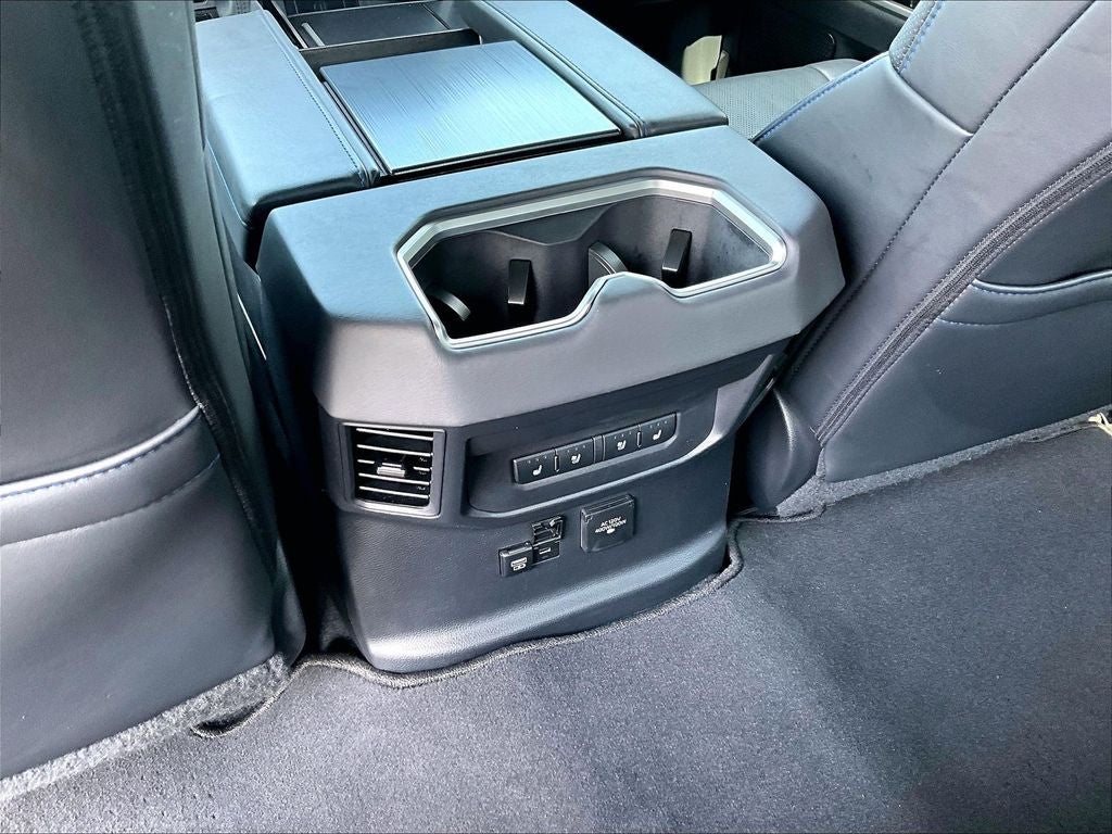 2023 Toyota Tundra Hybrid Platinum