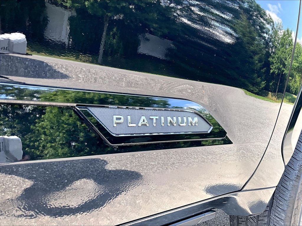 2023 Toyota Tundra Hybrid Platinum