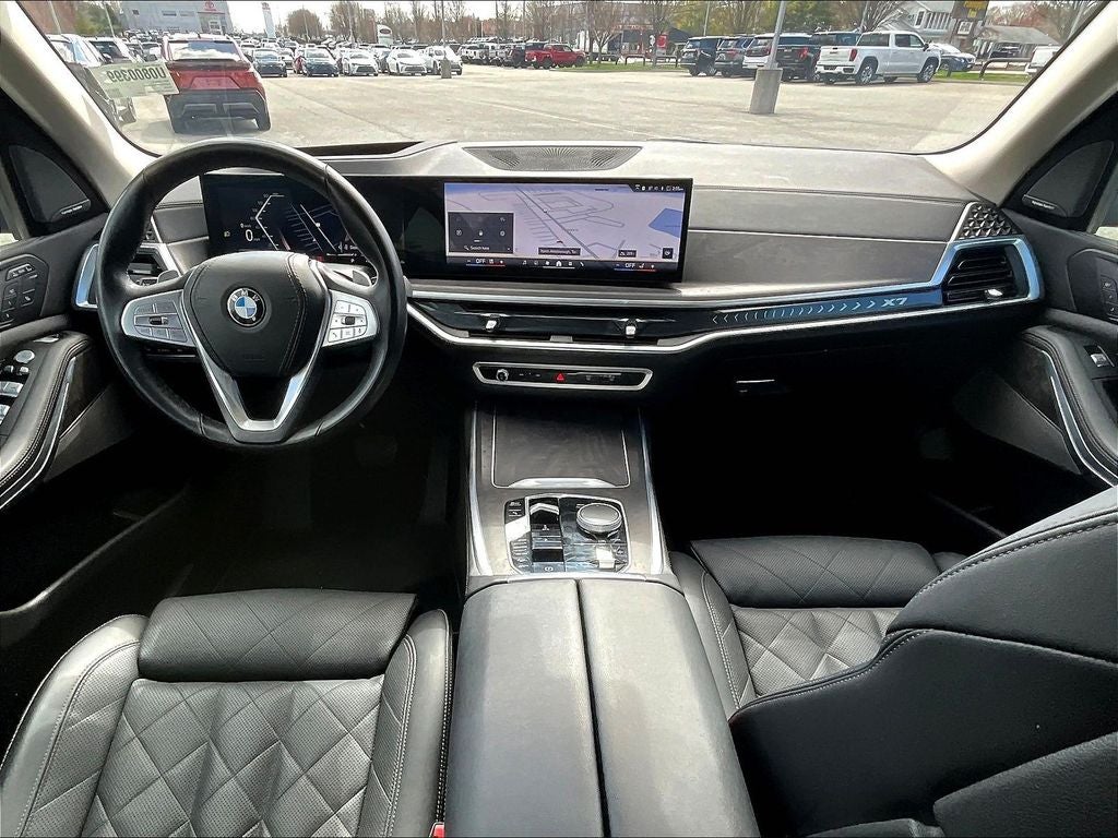 2025 BMW X7 xDrive40i