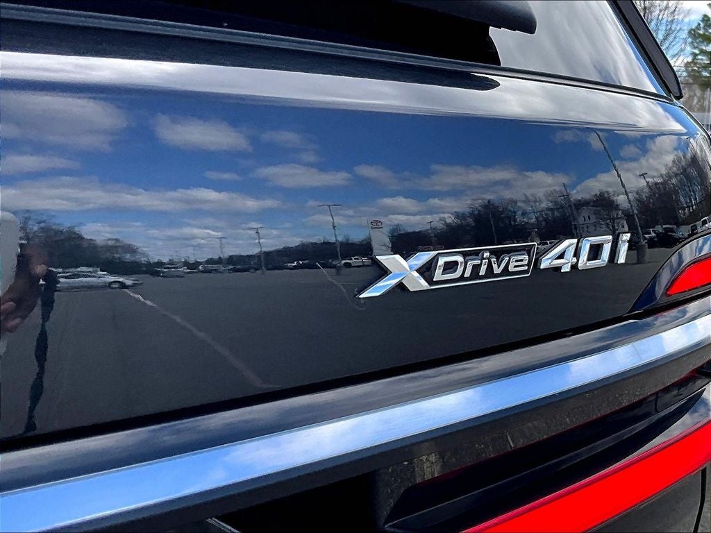 2025 BMW X7 xDrive40i