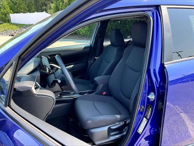 2023 Toyota Corolla Cross LE