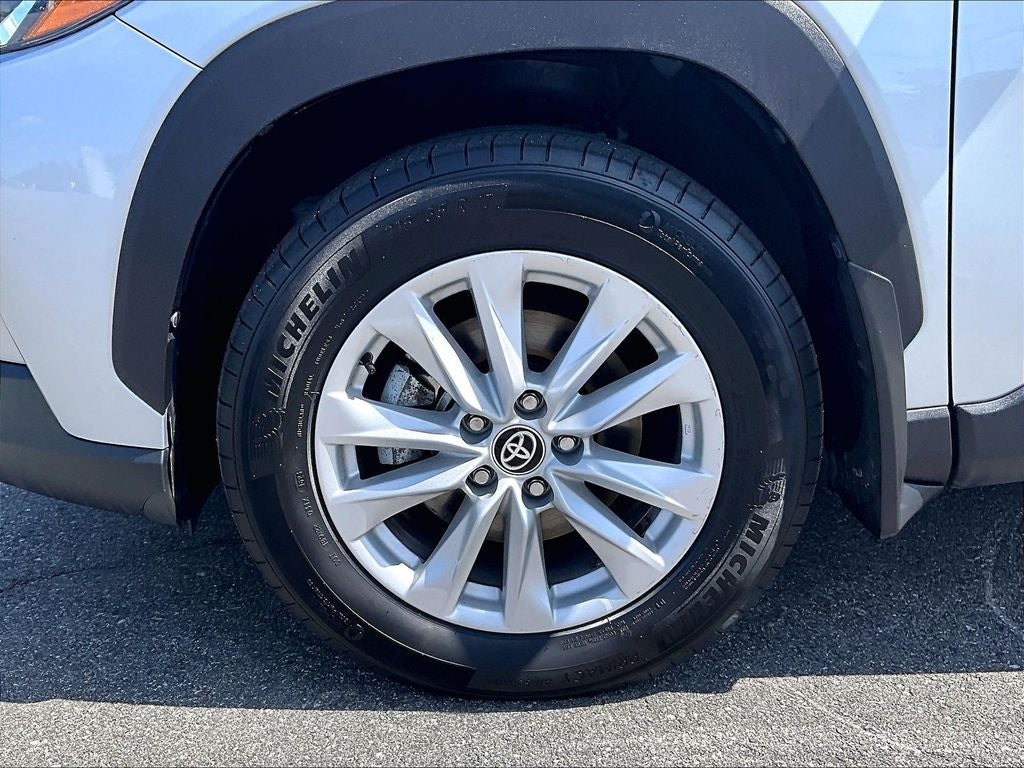 2023 Toyota Corolla Cross LE