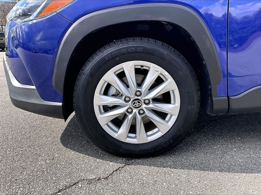 2024 Toyota Corolla Cross LE
