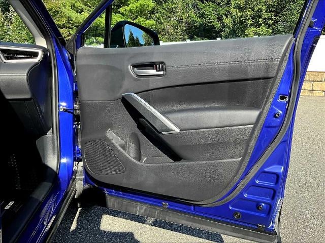 2023 Toyota Corolla Cross XLE 4WD (Natl)