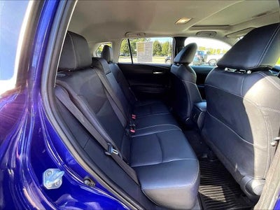 2023 Toyota Corolla Cross XLE 4WD (Natl)