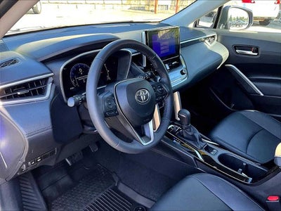 2023 Toyota Corolla Cross XLE 4WD (Natl)
