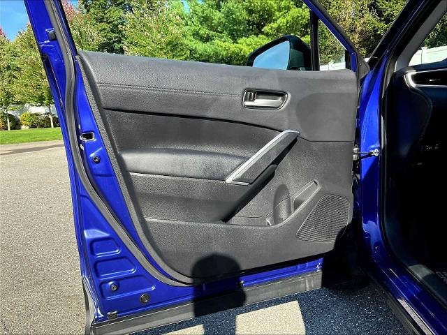 2023 Toyota Corolla Cross XLE 4WD (Natl)