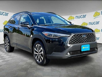 2025 Toyota Corolla Cross XLE 2WD (Natl)