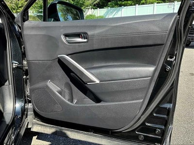 2025 Toyota Corolla Cross XLE 2WD (Natl)